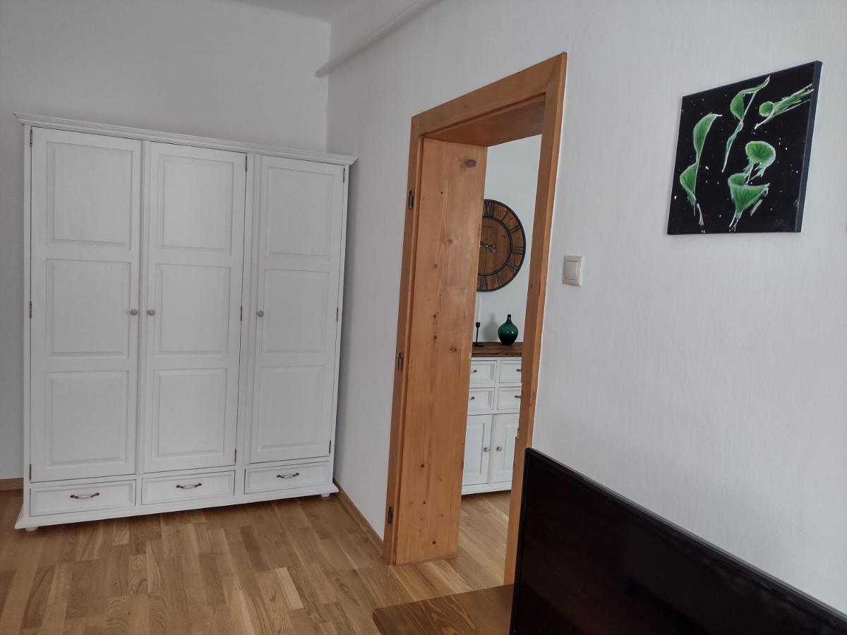 Villa Bara ház Tvrdosovce Exterior foto